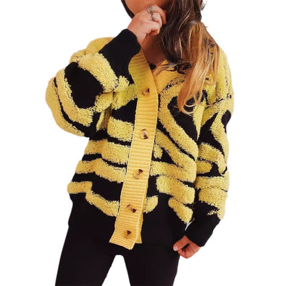 Damen Strickjacke Grafisches Muster Luxusknöpfe Eveloria