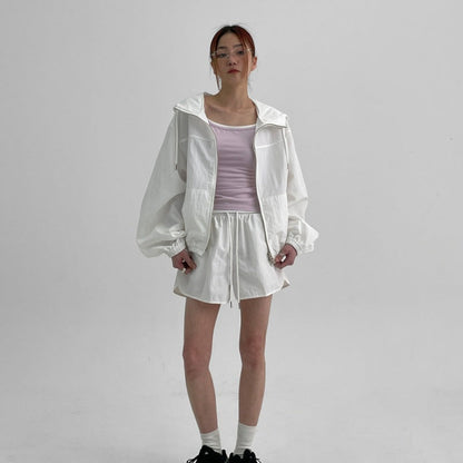 Damen Sportjacke mit kurzen Hosen Eveloria - Eveloria