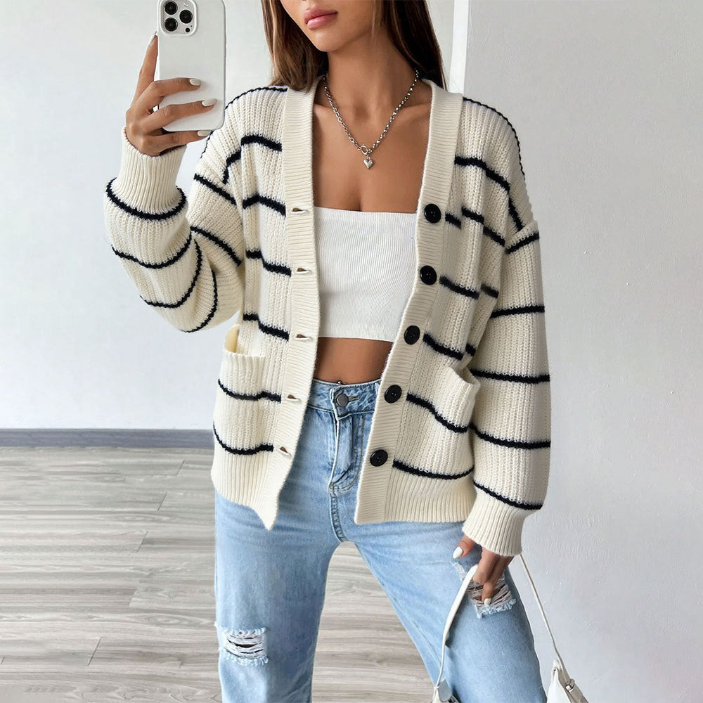 Damen Strickcardigan Kurzarm Gestreift mit Knöpfen und Taschen - Eveloria