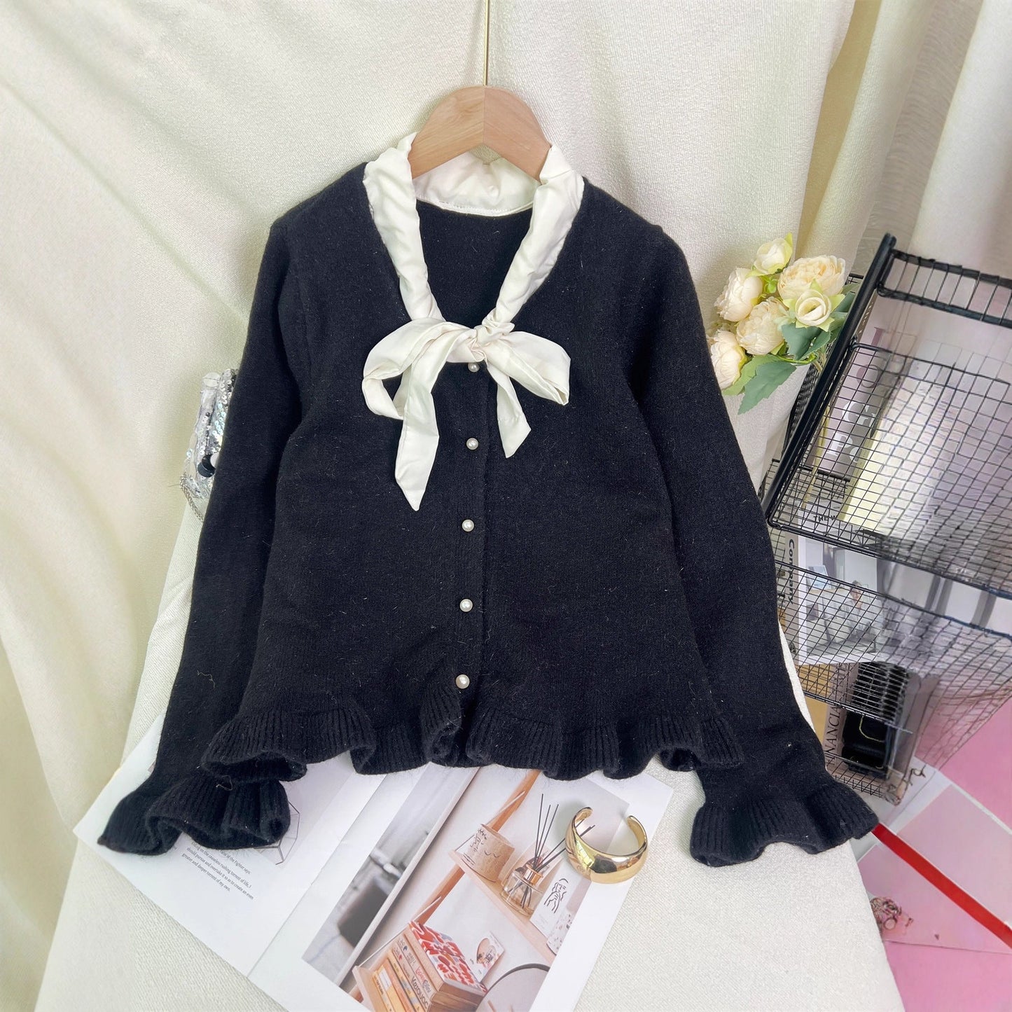 Damen Strickjacke Rüschen Schleifenkragen Elegante Eveloria