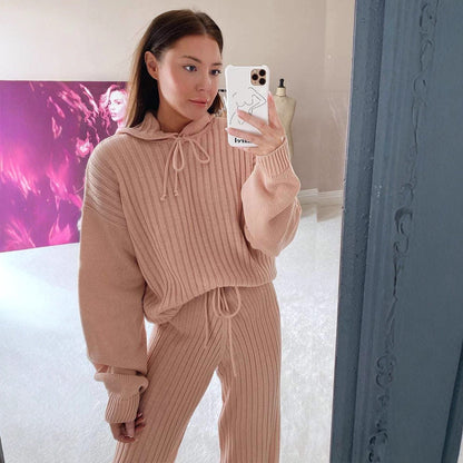 Damen Strickanzug Relaxed Fit mit Kapuze und hohen Bündchen