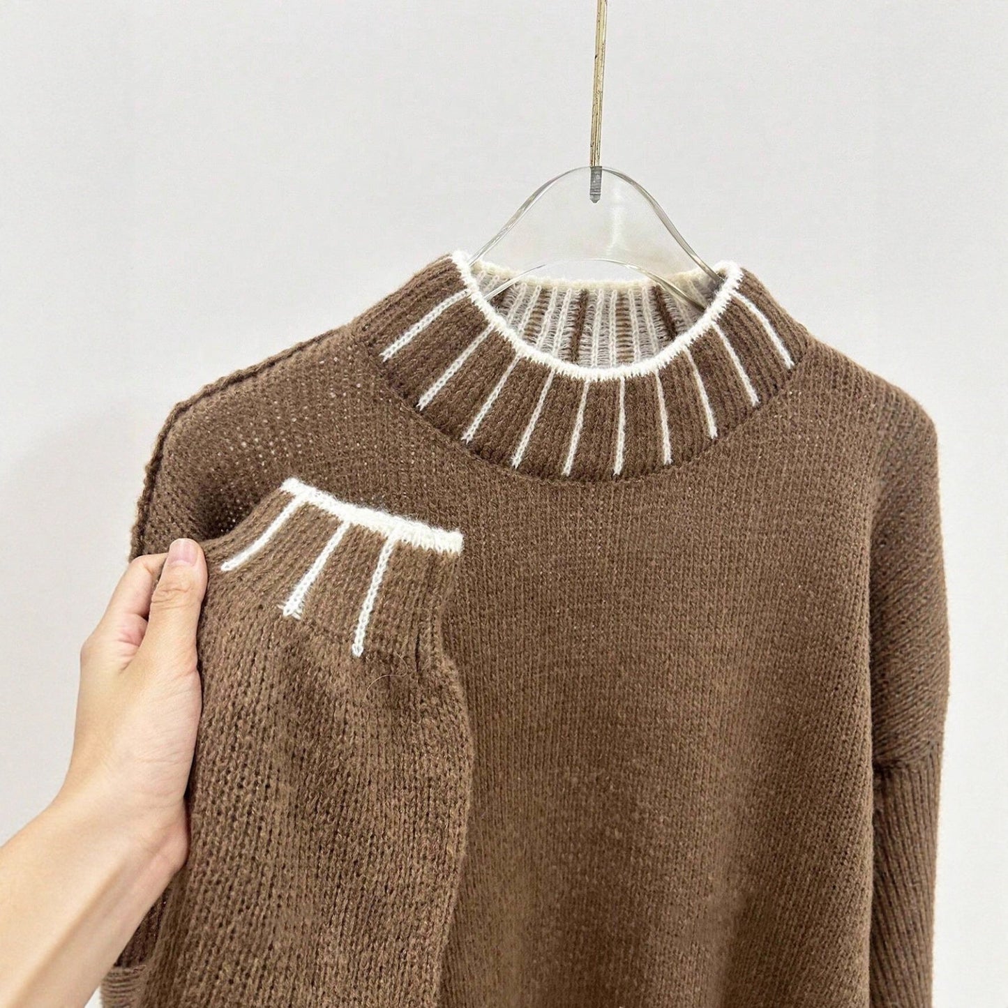 Damen Strickpullover Hohler Kragen Anpassbare Ärmel Grau Eveloria