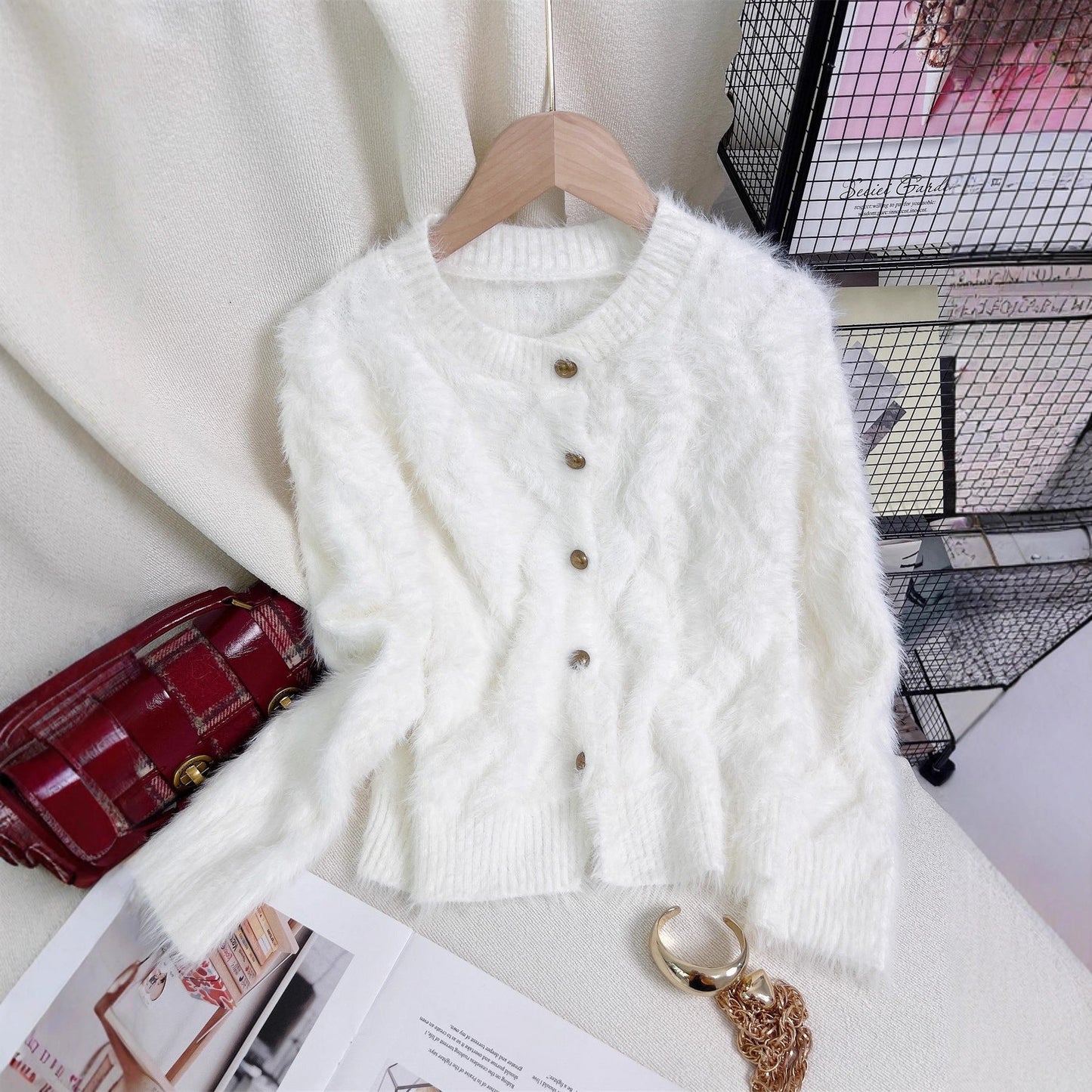 Damen Strickjacke Weich Viskosemischung Goldknöpfe Beige - Eveloria