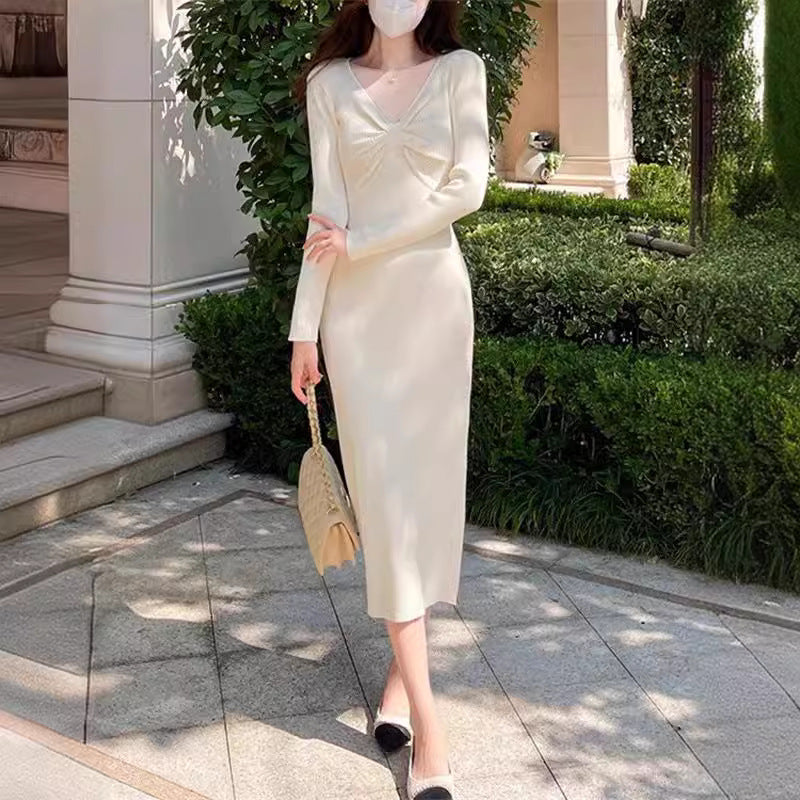Damen Strickkleid V-Ausschnitt Seitenschlitz Eveloria