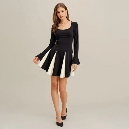 Damen A-Linien Kleid mit Puffärmeln und Farbkontrast