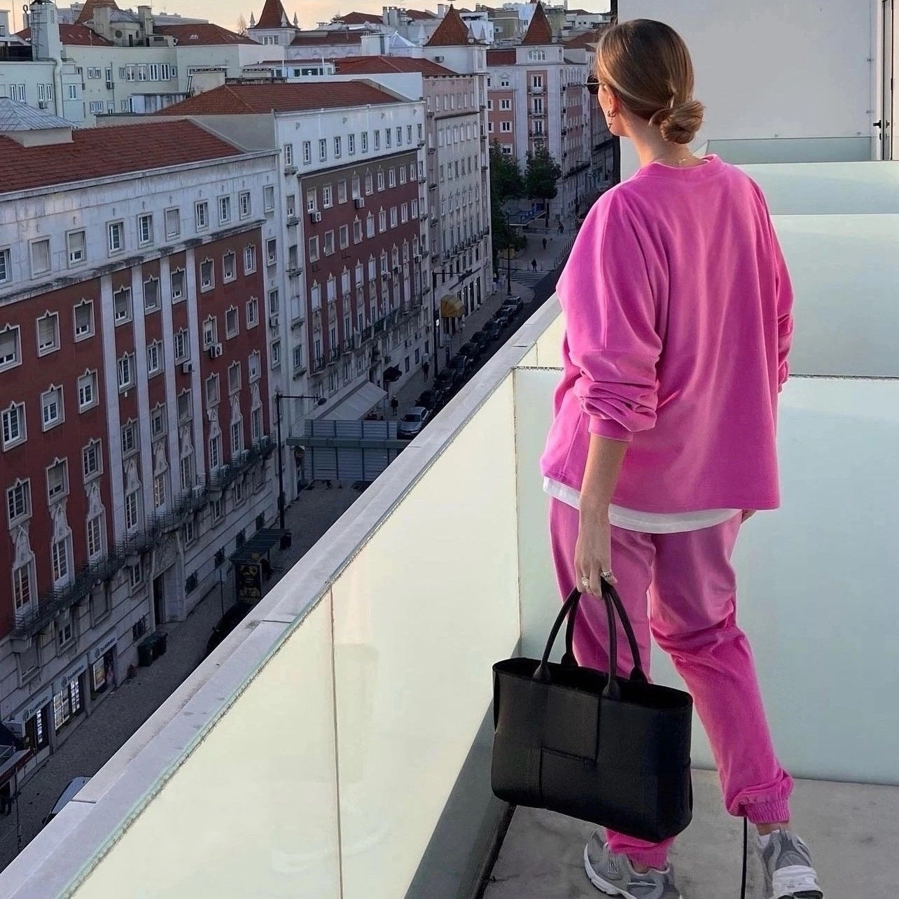 Damen Velours Jogginganzug Hochbund Weite Beine Eveloria