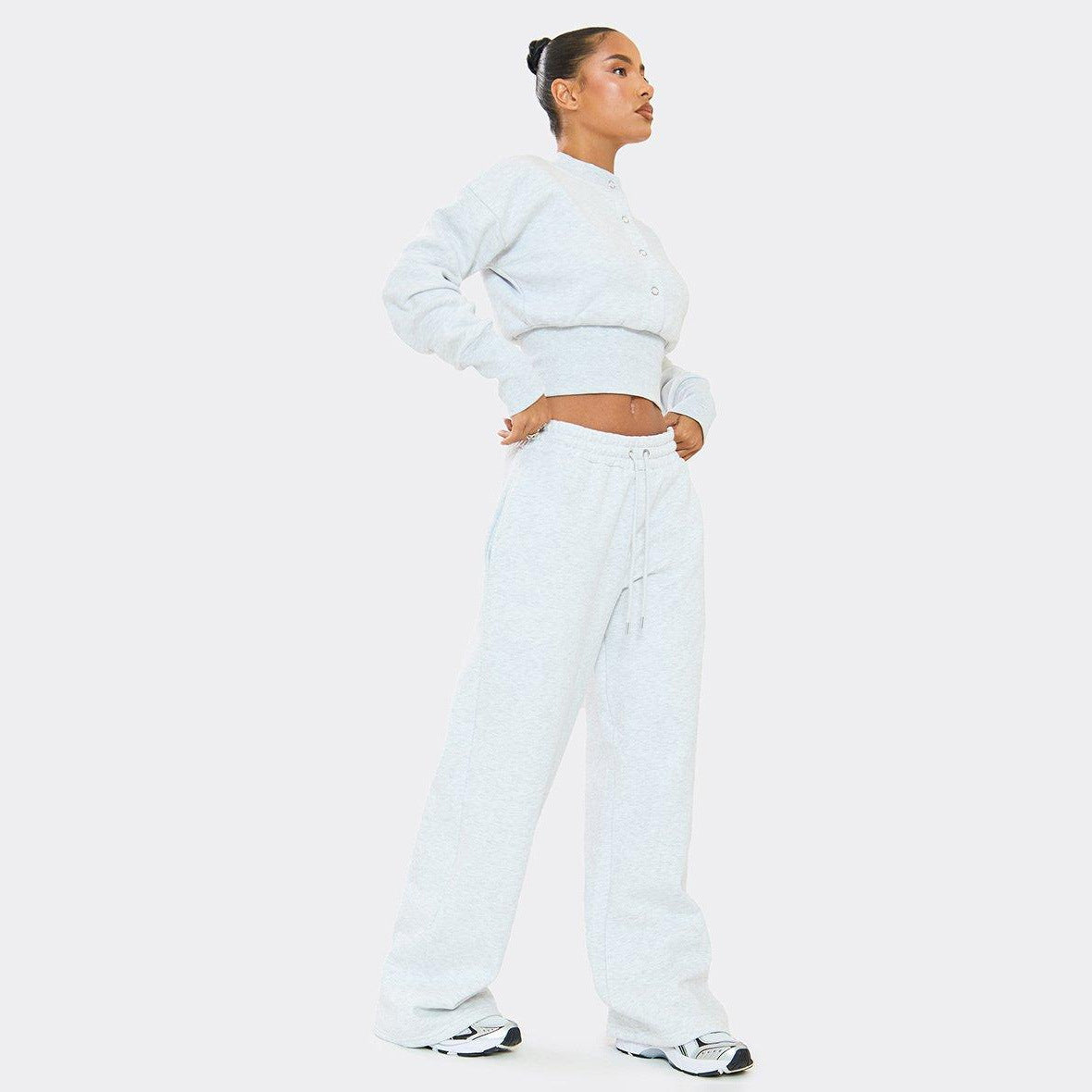 Eveloria Damen Sportset Cropped Sweatshirt und Trainingshose