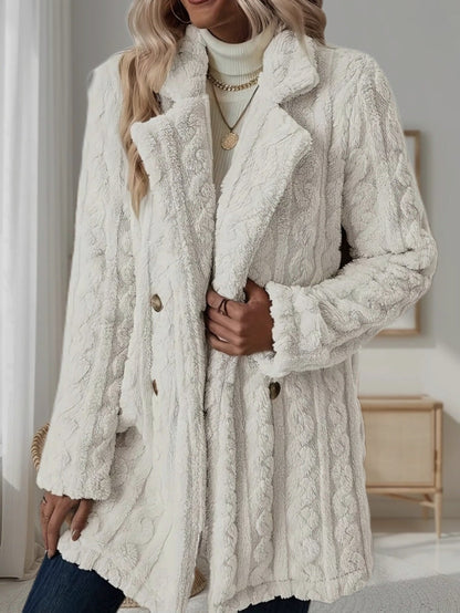 Damen Strickmantel mit besonderer Textur und eleganten Knöpfen