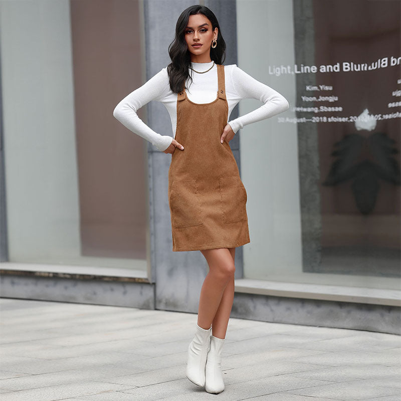 Damen Latzkleid mit Taschen und verstellbaren Trägern
