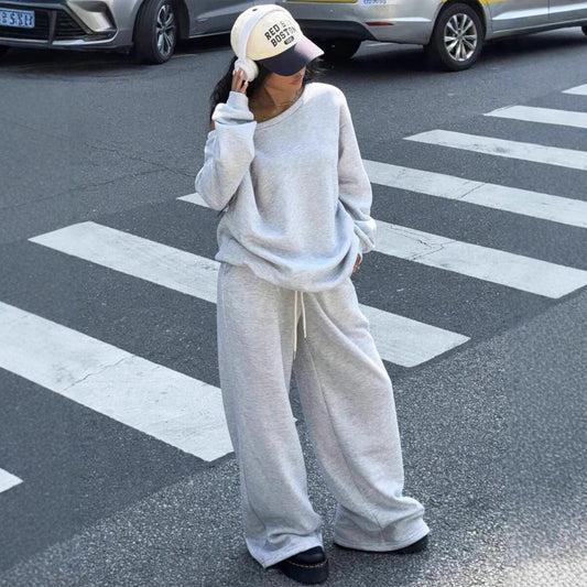 Damen Oversized Sweatshirt Set mit weiter Freizeithose Eveloria - Eveloria
