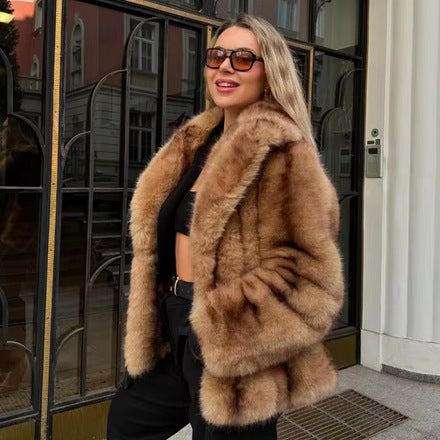 Damen Kunstpelzjacke Breiter Kragen Eveloria