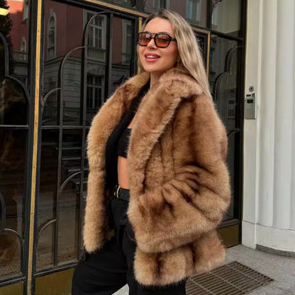 Damen Kunstpelzjacke Breiter Kragen Eveloria