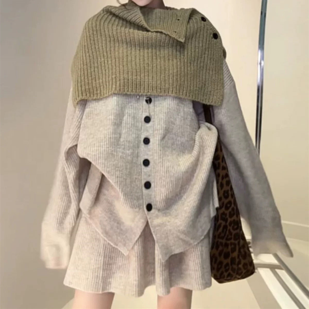 Damen Strickensemble Kragenlos Asymmetrisch Beige
