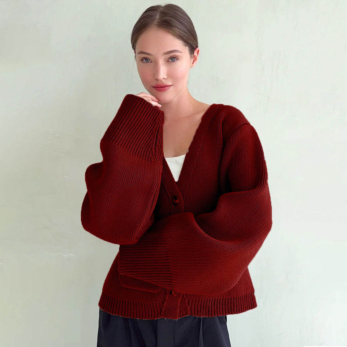 Damen Strickjacke V-Ausschnitt Große Taschen Eveloria
