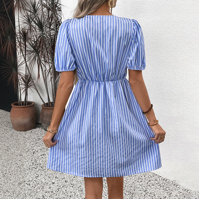 Damen Woven Mini-Kleid mit Puffärmeln und geflochtenen Details