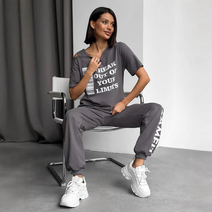 Damen Sportlicher Lounge-Anzug Cut-Out-Ärmel Statement-Druck Eveloria