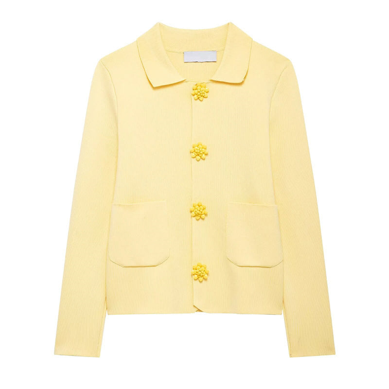 Damen Strickjacke mit Blütenknöpfen Eveloria