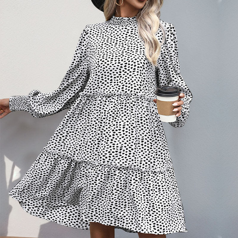 Damen Midi-Kleid Rüschendetails Langer Arm Eveloria