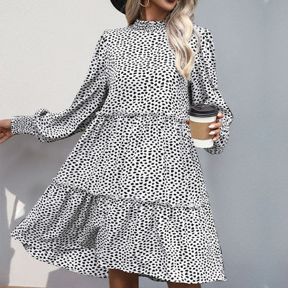Damen Midi-Kleid Rüschendetails Langer Arm Eveloria
