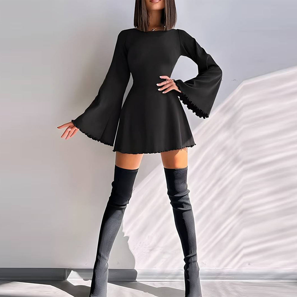 Damen Minikleid Trompetenärmel Skulpturaler Saum Eveloria