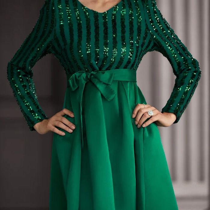 Damen Abendkleid Schimmerndes Oberteil Fließender Rock Eveloria
