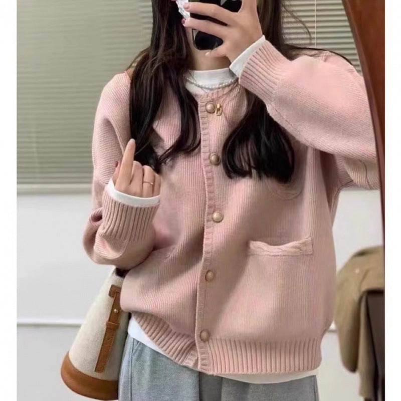 Damen Strickjacke mit Knöpfen und großen Taschen