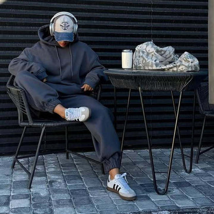 Damen Oversized Sweatanzug mit Kapuze und Bündchen Eveloria