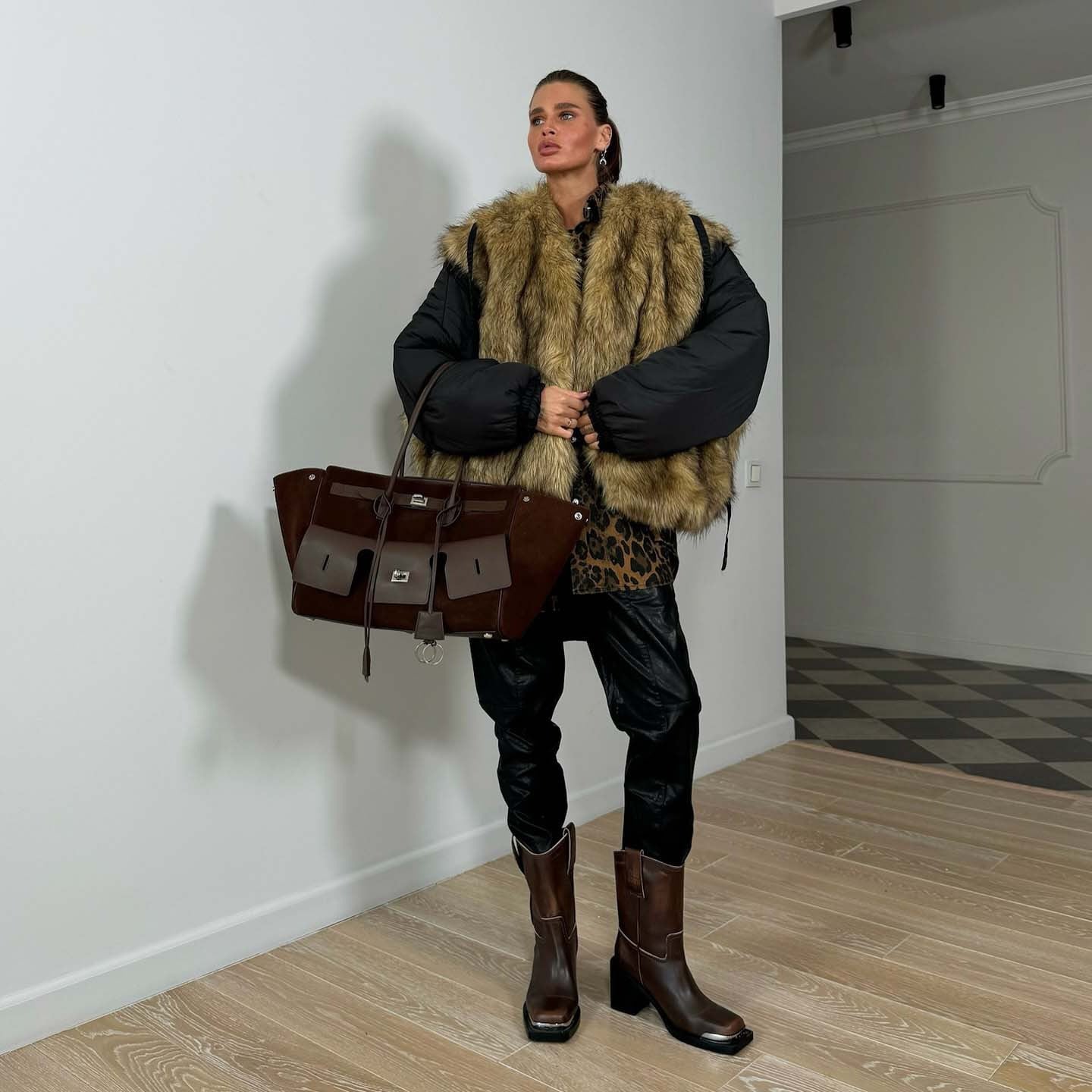 Damen Modische Jacke Kunstfellkragen Eveloria