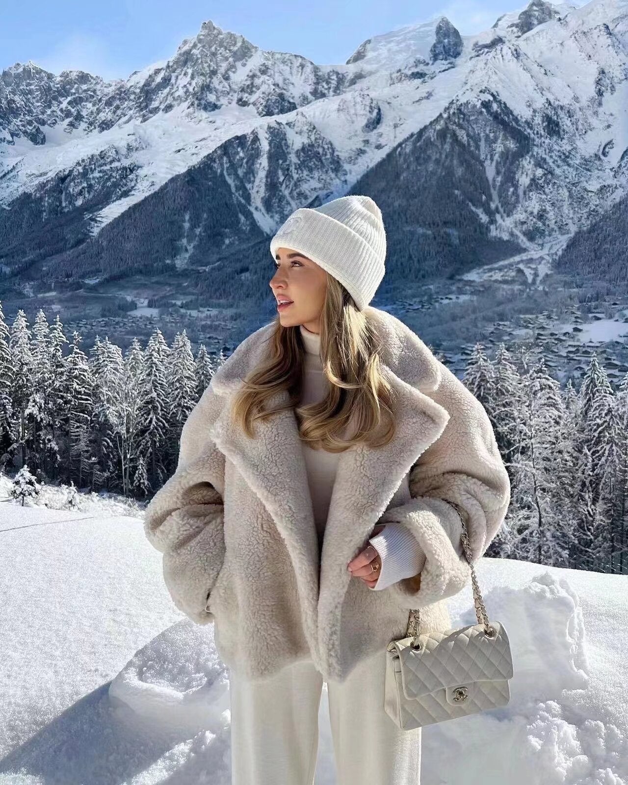 Damen Plüschjacke Oversized Kuschelig Eveloria