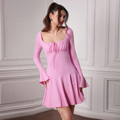 Damen Kleid mit tiefem Ausschnitt und Volantärmeln Eveloria - Eveloria
