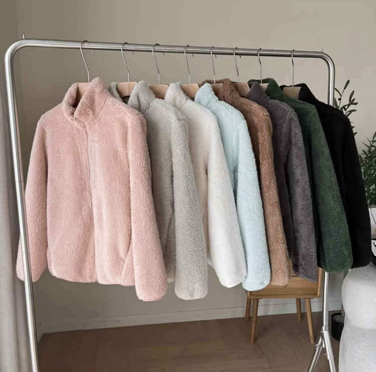 Damen Fleecejacke Flauschig Reißverschluss Hochkragen Eveloria