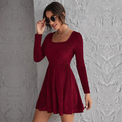 Damen Minikleid Quadrat-Ausschnitt Länge Knie Langärmlig Eveloria