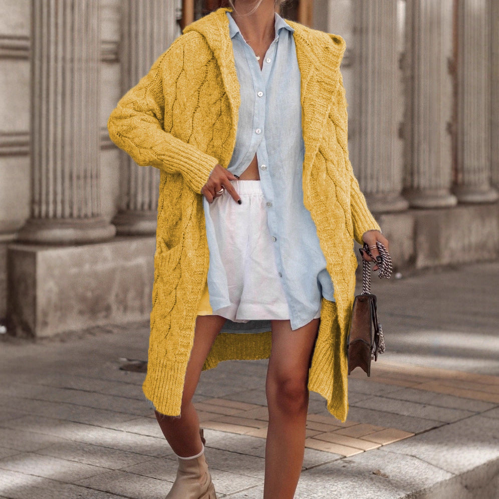 Damen Grobstrickjacke mit Kapuze und Zopfmuster