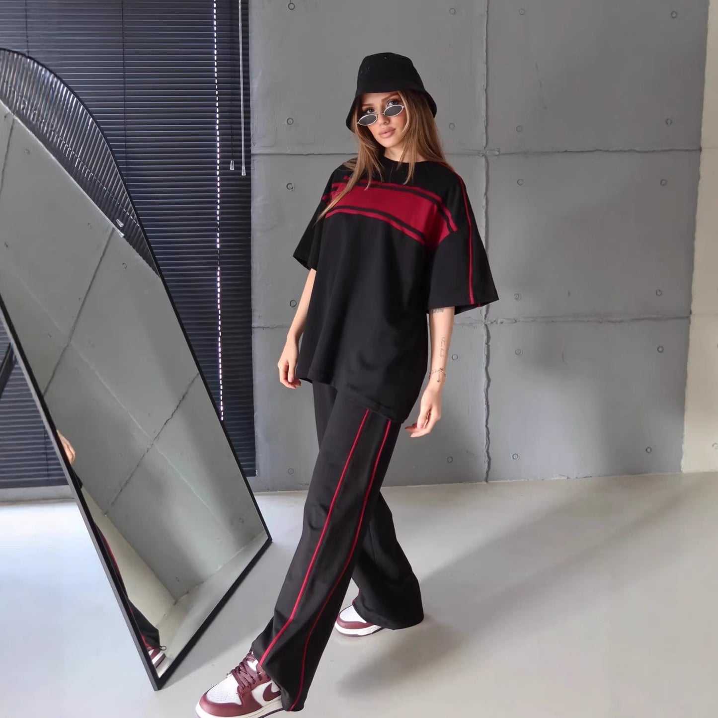 Damen Sportanzug-Set Weites Design Kontraststreifen
