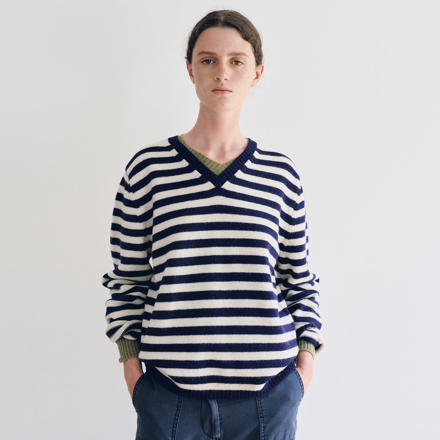 Damen Pullover V-Ausschnitt Streifenmuster Eveloria
