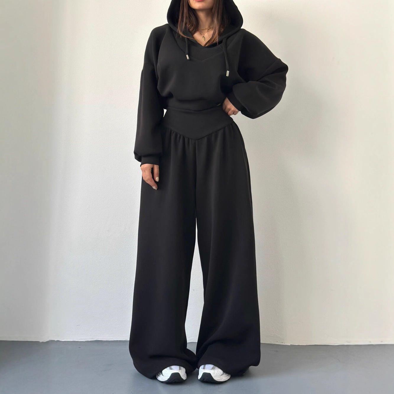 Damen Sport-Loungewear-Set mit Cropped-Hoodie und weiter Hose