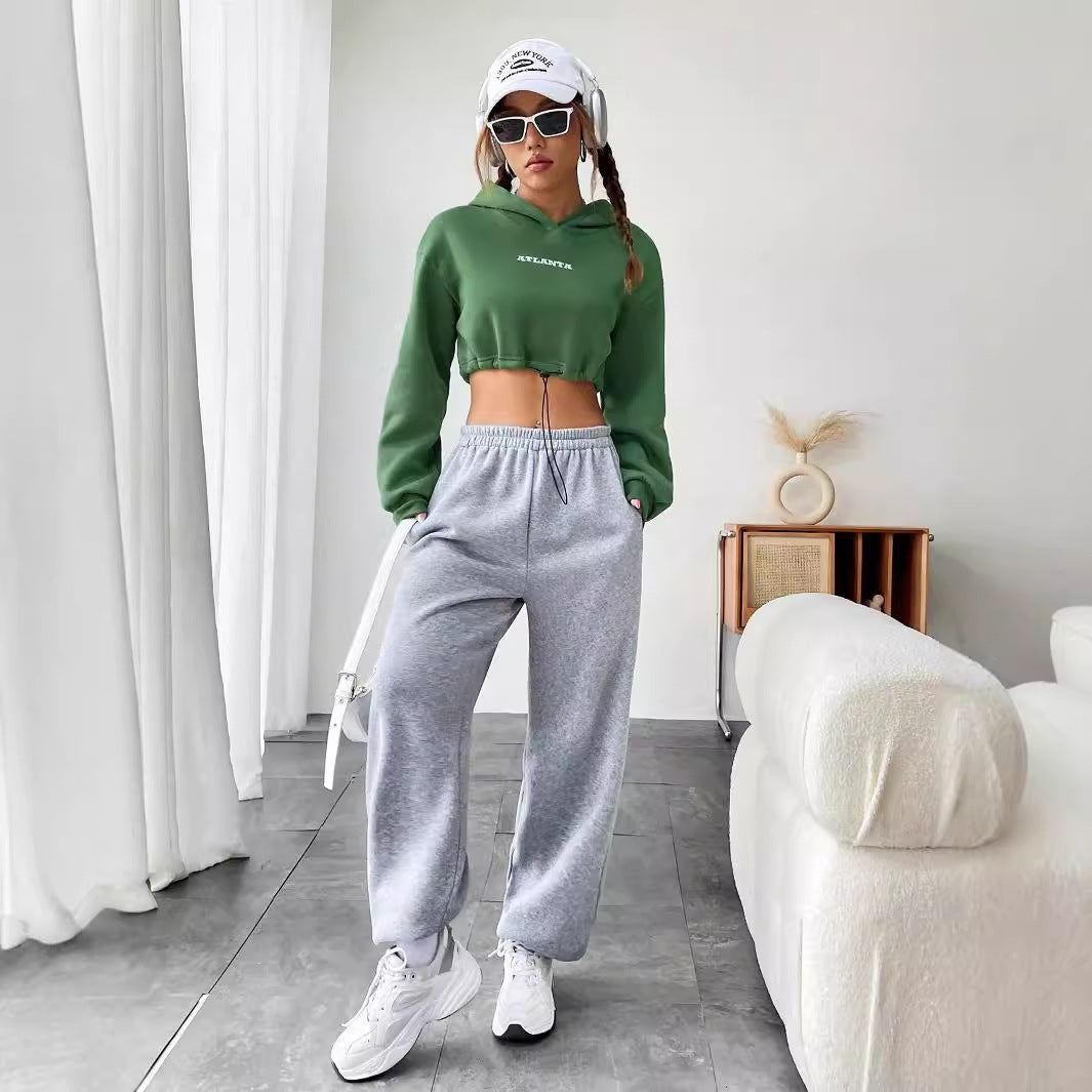 Damen Cropped Hoodie Gestickter Schriftzug Kordelzug Eveloria