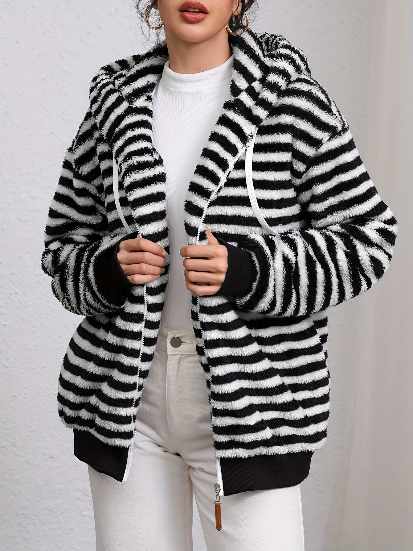 Damen Strickjacke Flauschig Kontraststreifen Eveloria
