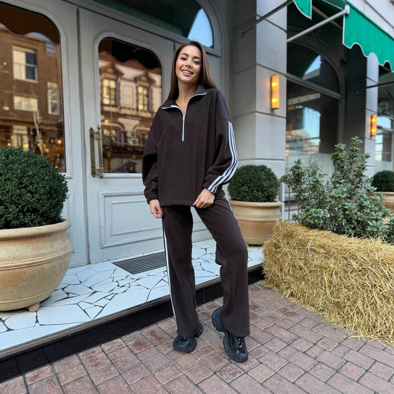 Damen Fleece-Oberteil mit Kragen und Jogginghose