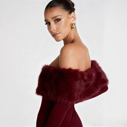 Damen Kleid Figurbetont mit abnehmbarem Kunstfell Eveloria