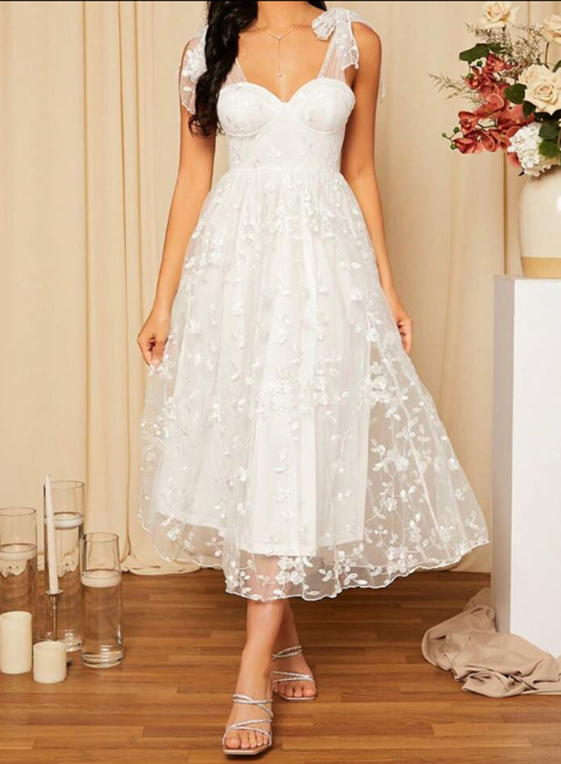 Damen Midikleid mit floralen Applikationen Eveloria