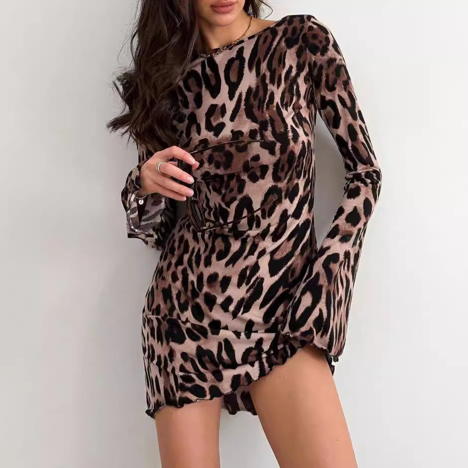 Damen Minikleid Leopardenmuster Weite Ärmel - Eveloria