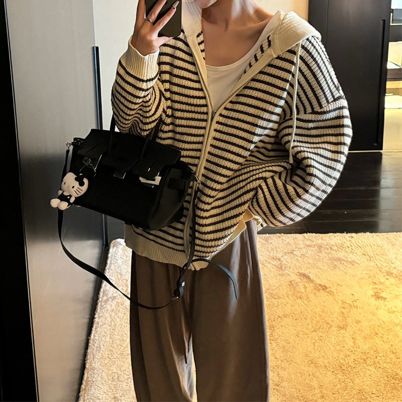 Damen Oversized Strickjacke Reißverschluss Kapuze Schwarz Eveloria - Eveloria