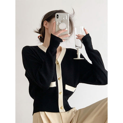 Damen Strickcardigan mit Knopfleiste und Kontrasttaschen