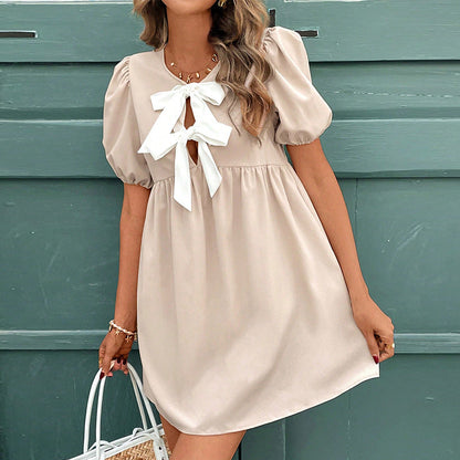 Damen Mini-Kleid Rüschen Schleife Eveloria