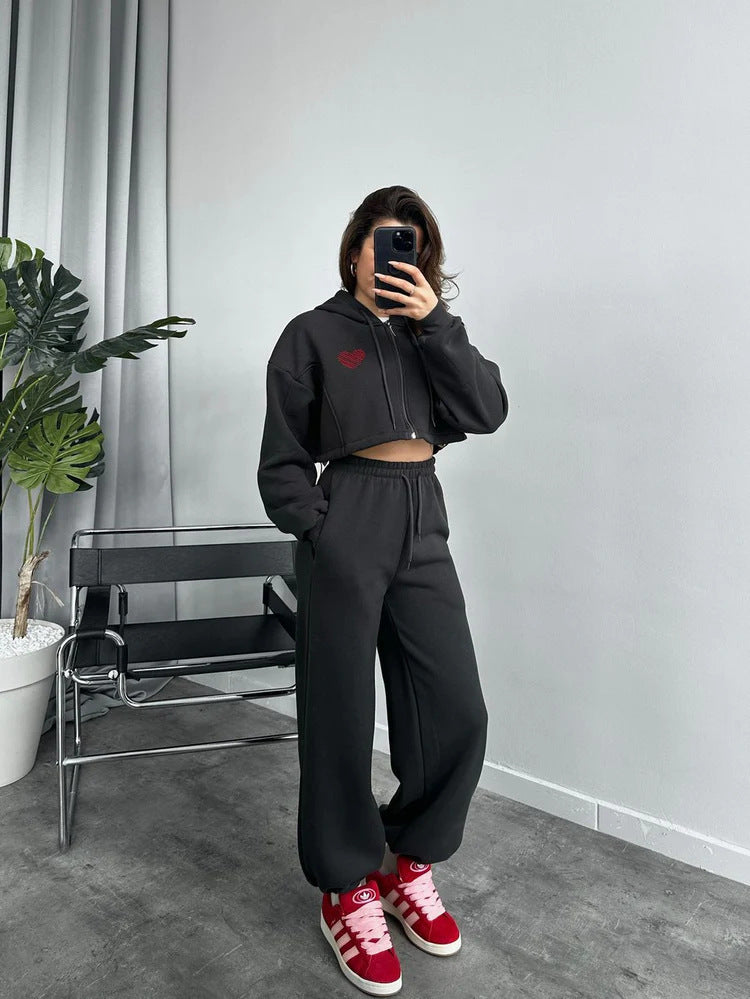 Damen Sportliches Hoodie-Set Cropped mit lockerer Hose Eveloria