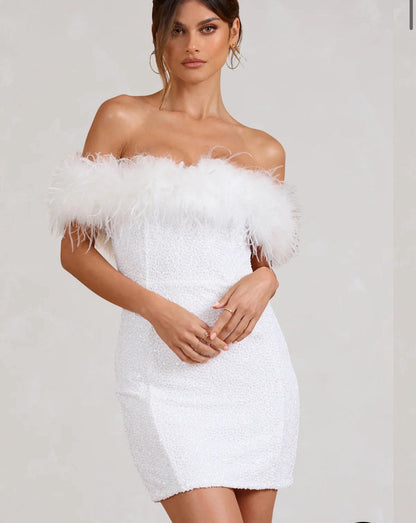 Damen Minikleid Pailletten Off-Shoulder Federbesatz