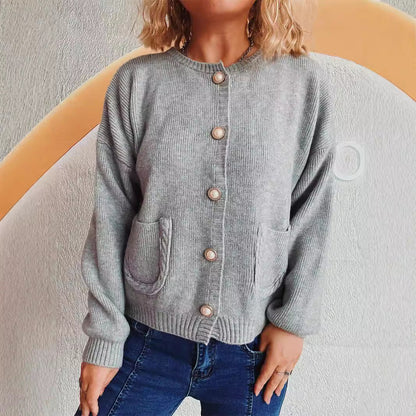 Damen Strickjacke mit Perlenknöpfen und Taschen Eveloria