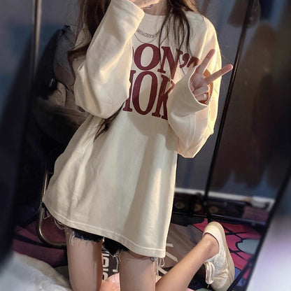 Damen Oversized-Shirt mit Schriftzug Eveloria
