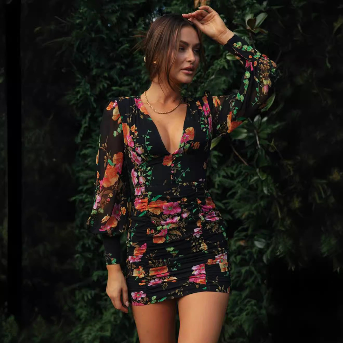 Damen Minikleid Floralmuster Rüschendetails Eveloria